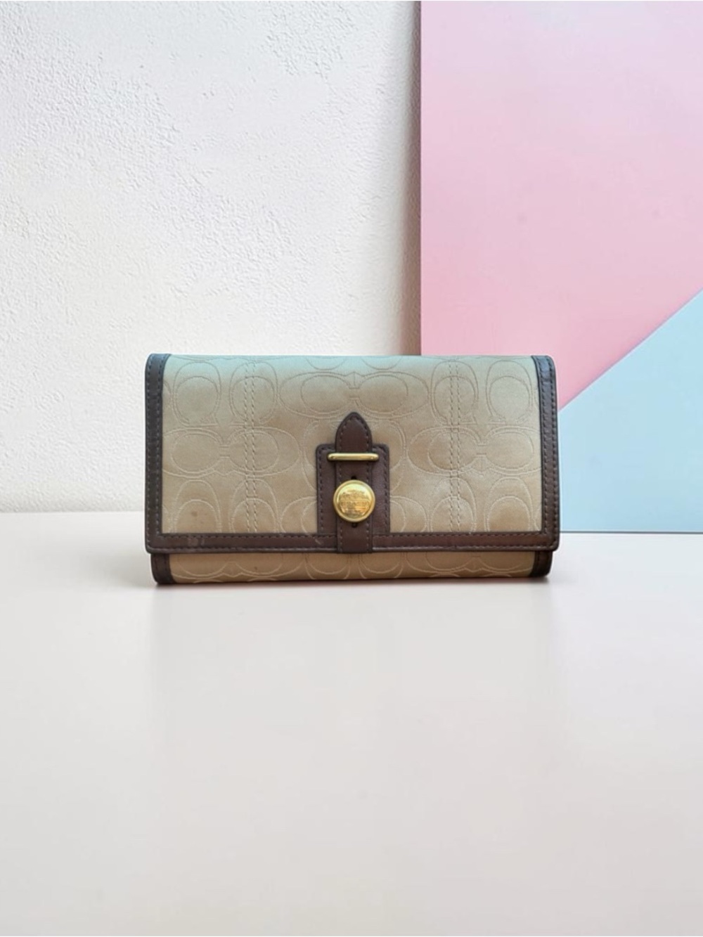Coach Signature Canvas Turnlock Wallet - Khaki Brown EUC